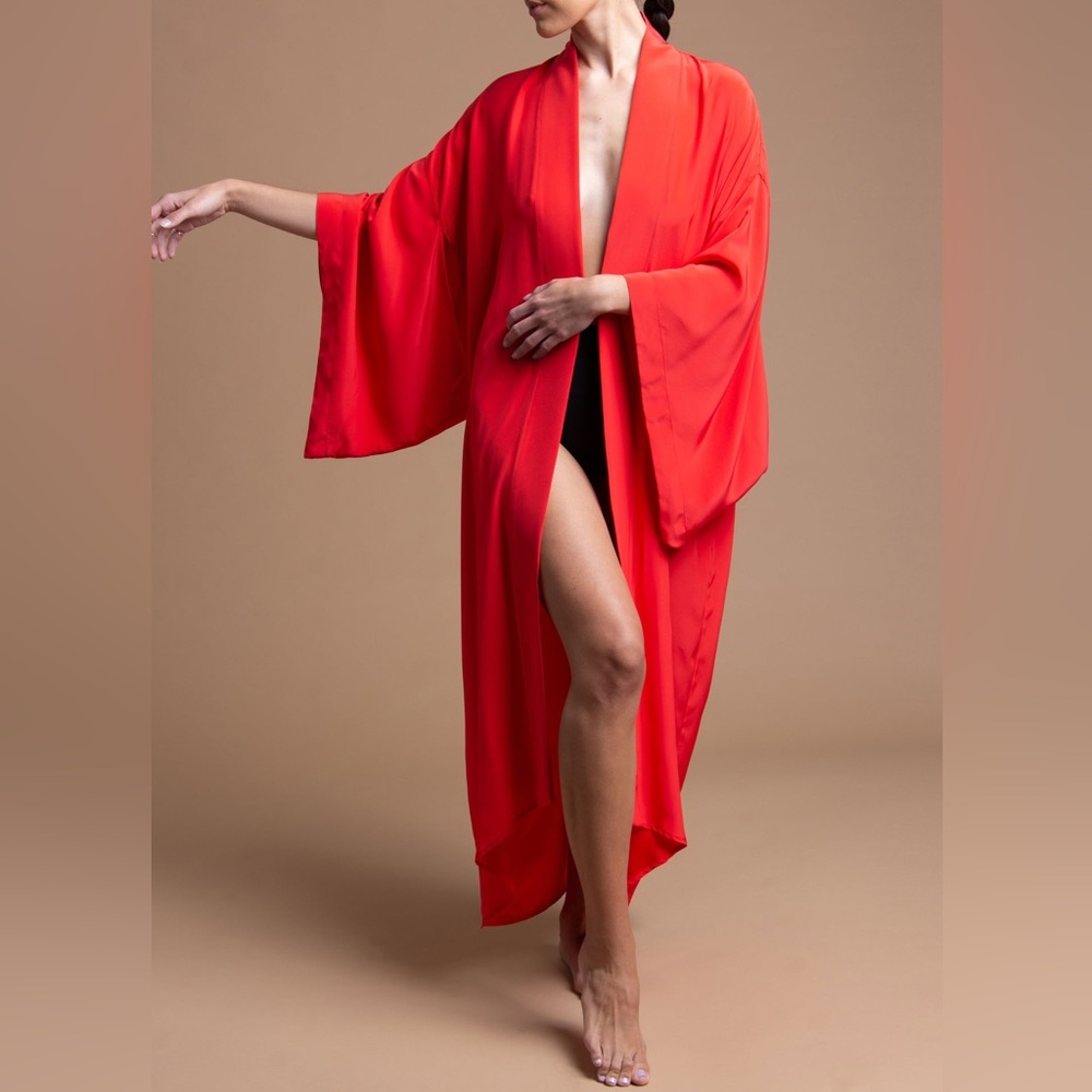 Designer Silk Red Long Kimono Robe NWT 100% Italian Silk One Size Mother’s Day!